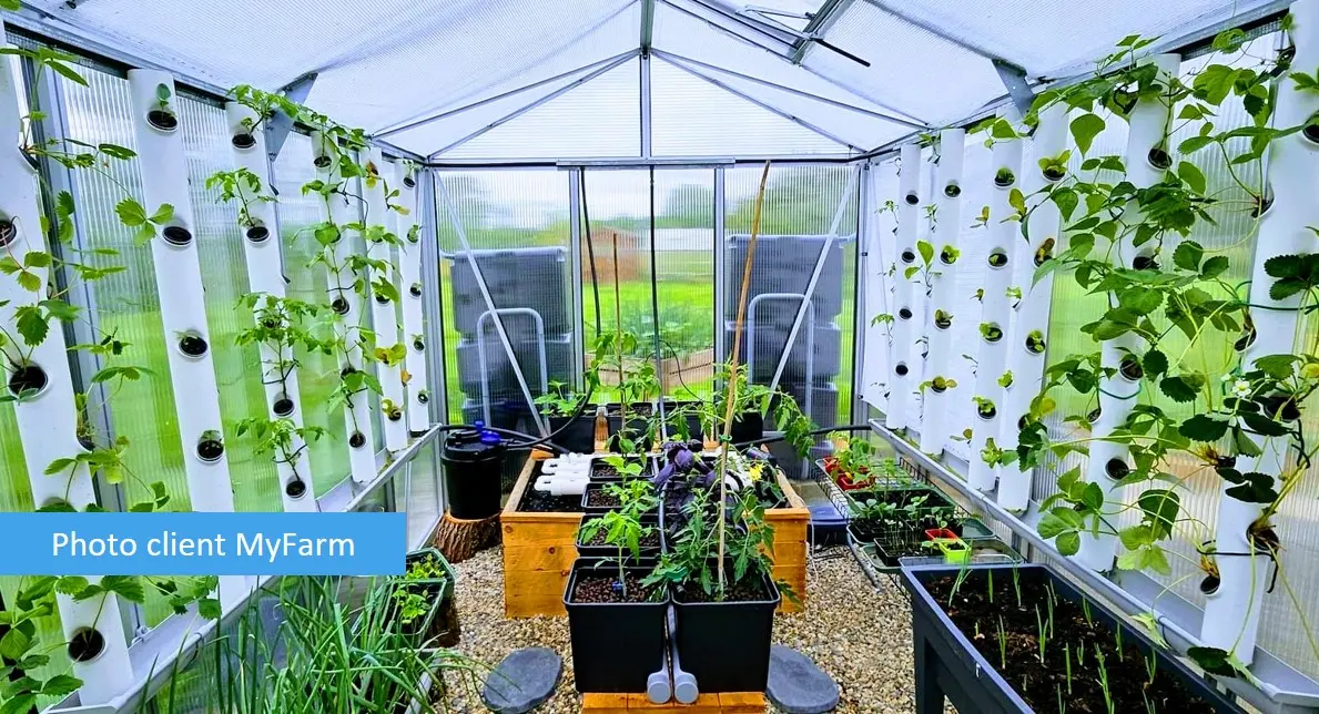 Serre automatisée aquaponique myFarm à Laruscade